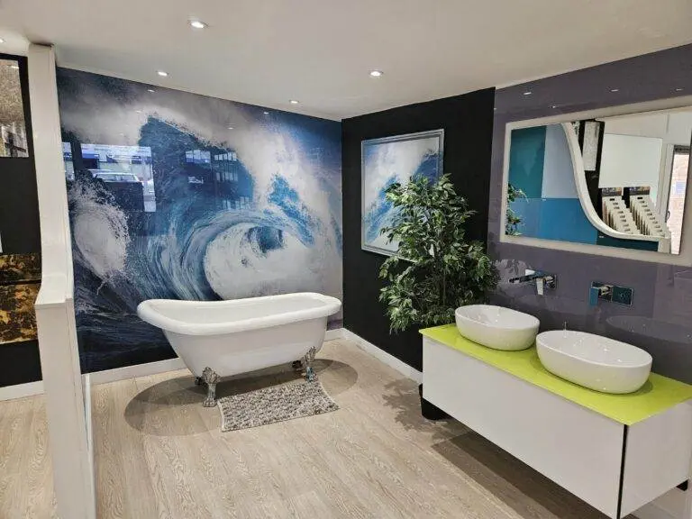 glass inspirations fleet showroom 125936 (large)